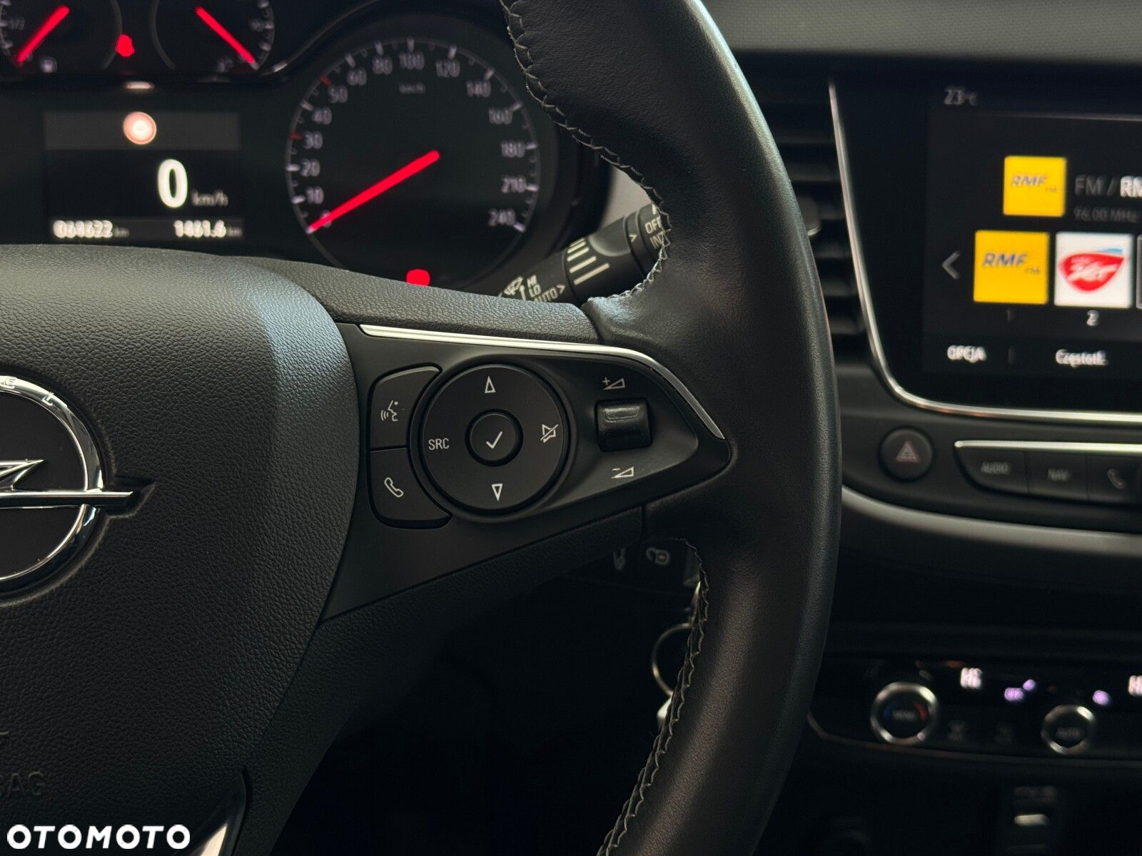 Opel Crossland X - 23