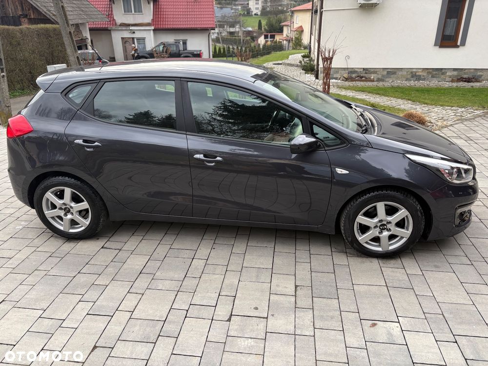 Kia Ceed - 6