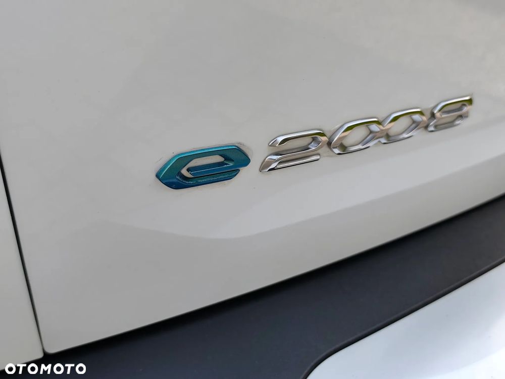 Peugeot 2008 136 GT - 18
