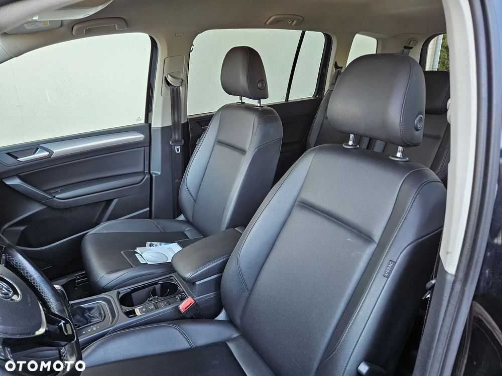 Volkswagen Touran 2.0 TDI SCR DSG Comfortline - 9