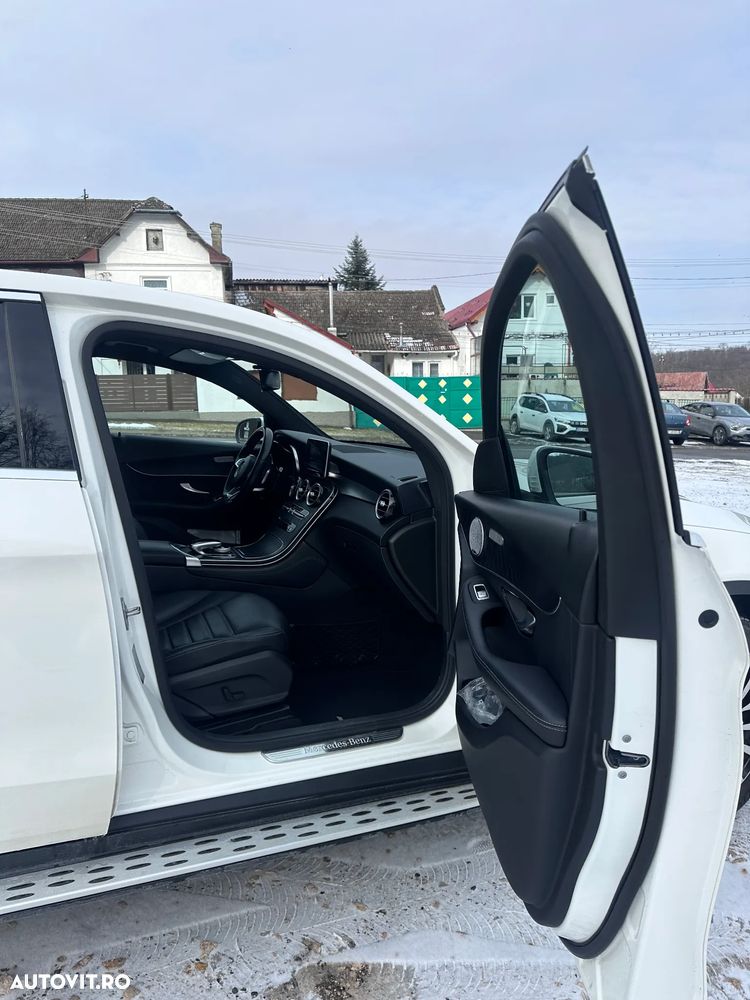 Mercedes-Benz GLC Coupe - 24