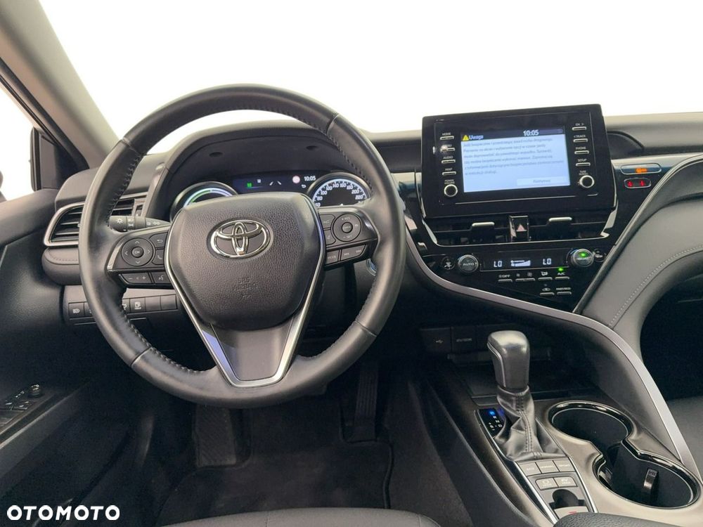 Toyota Camry - 9