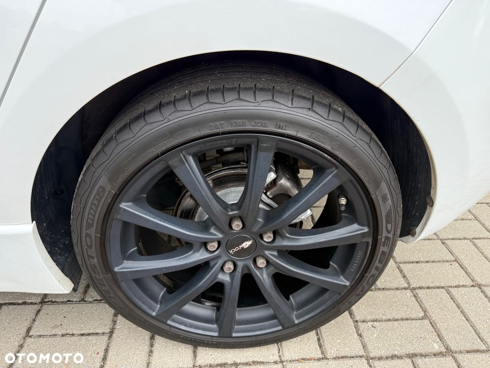 Kia Ceed 1.6 CRDi 136 ISG GT Line - 33