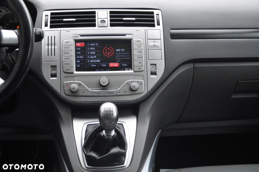 Ford Kuga 2.0 TDCi 2x4 Titanium - 27