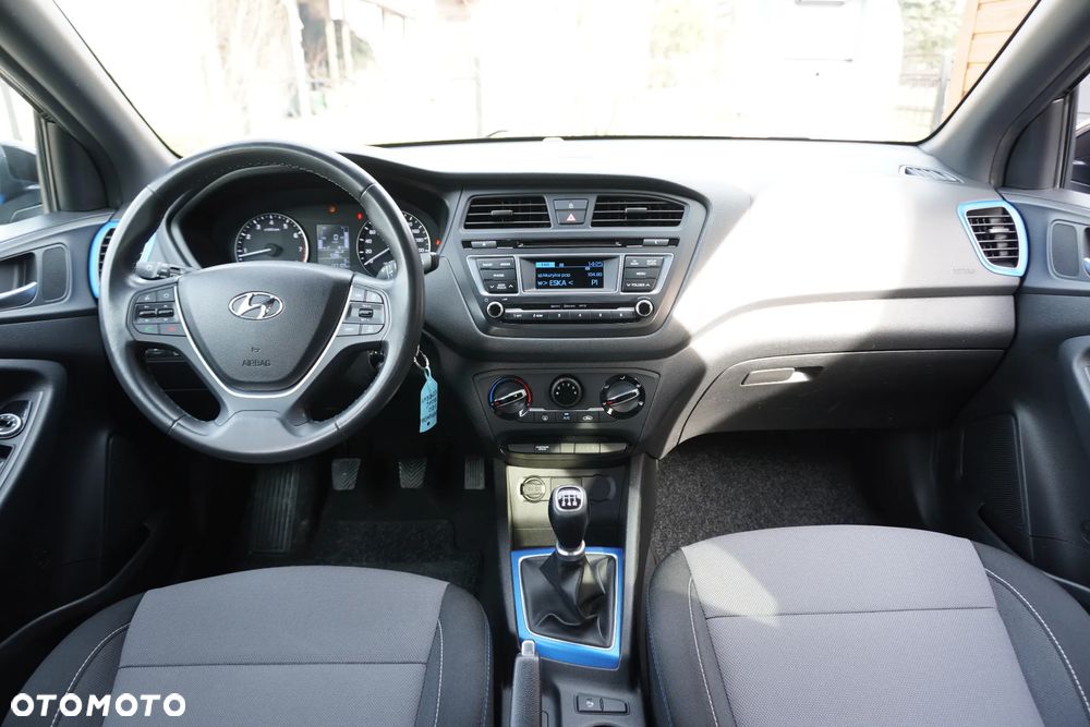 Hyundai i20 1.2 YES Gold - 8