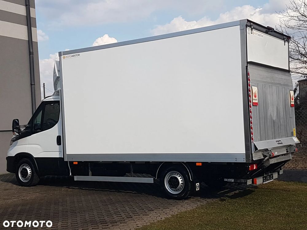 Iveco DAILY WINDA 8EP 4,29x2,23x2,23 KLIMA 35S16 MANUAL 6-BIEGÓW 3,0 160 KM KRAJOWY - 3