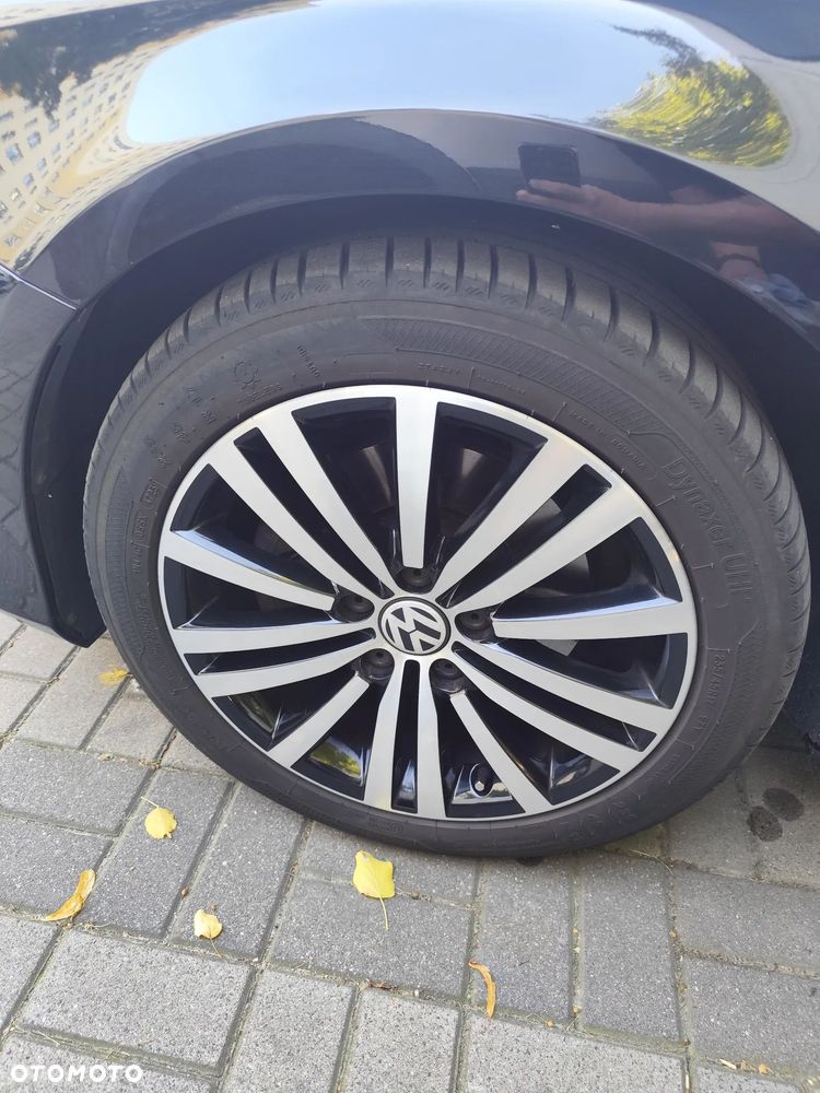 Volkswagen Passat - 35