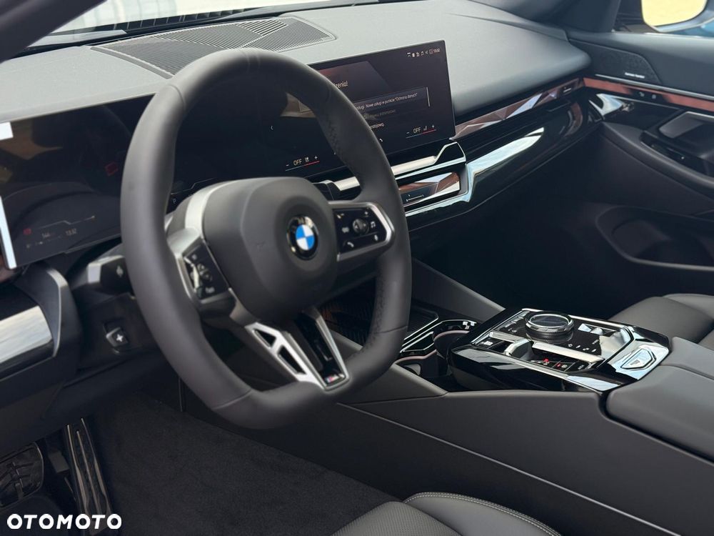 BMW Seria 5 520d xDrive mHEV M Sport - 16