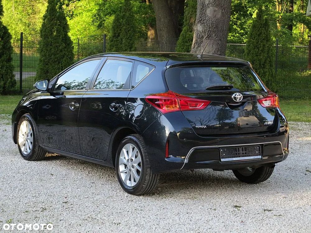 Toyota Auris 1.33 Dual-VVT-i START Edition - 4