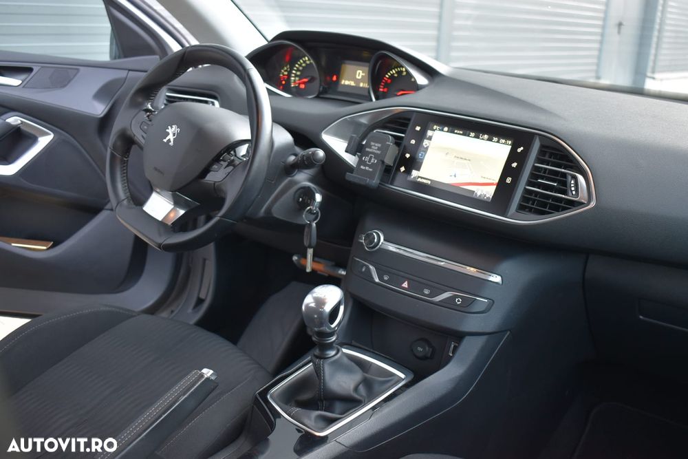Peugeot 308 - 12