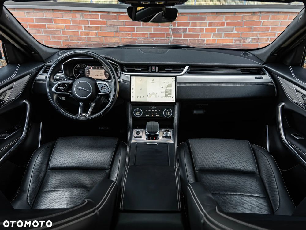 Jaguar F-Pace D200 AWD R-Dynamic S - 6