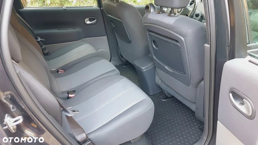 Renault Scenic 1.6 16V Authentique - 9