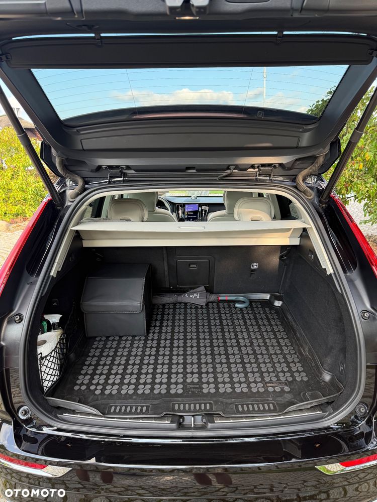 Volvo XC 60 B5 D AWD Inscription - 17