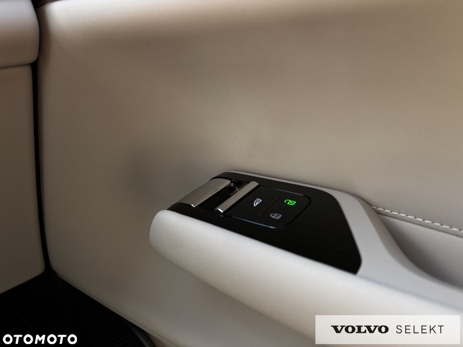 Volvo EX90 - 22