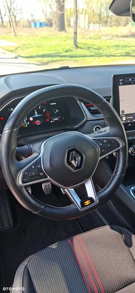 Renault Captur TCe 140 GPF R.S LINE - 25