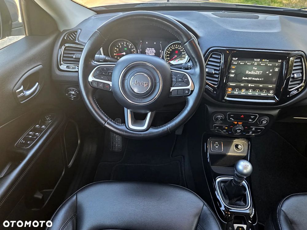 Jeep Compass - 12