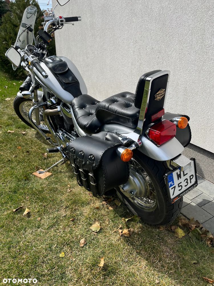 Suzuki Intruder - 8