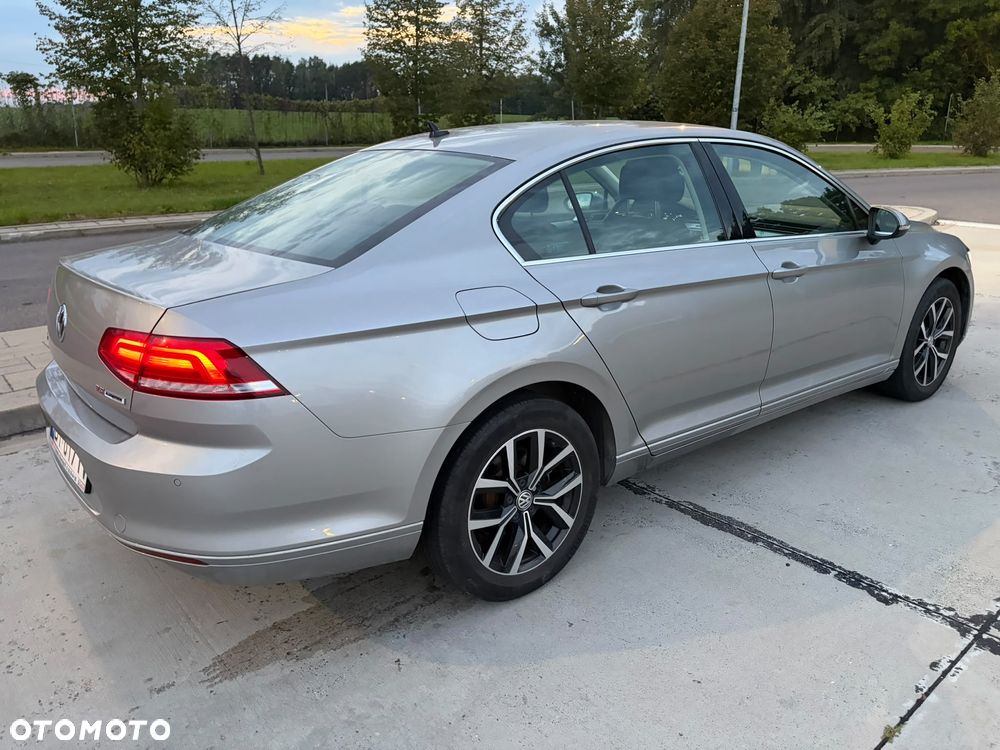 Volkswagen Passat 1.8 TSI BMT Comfortline - 9