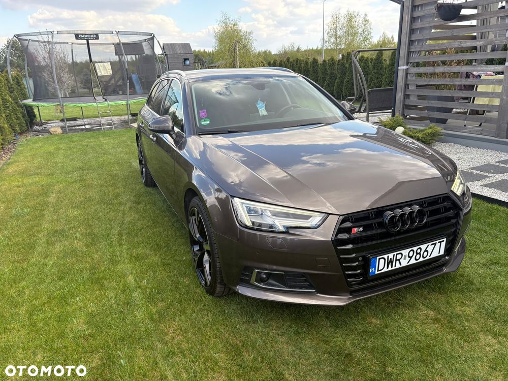 Audi A4 Avant 2.0 TDI - 8