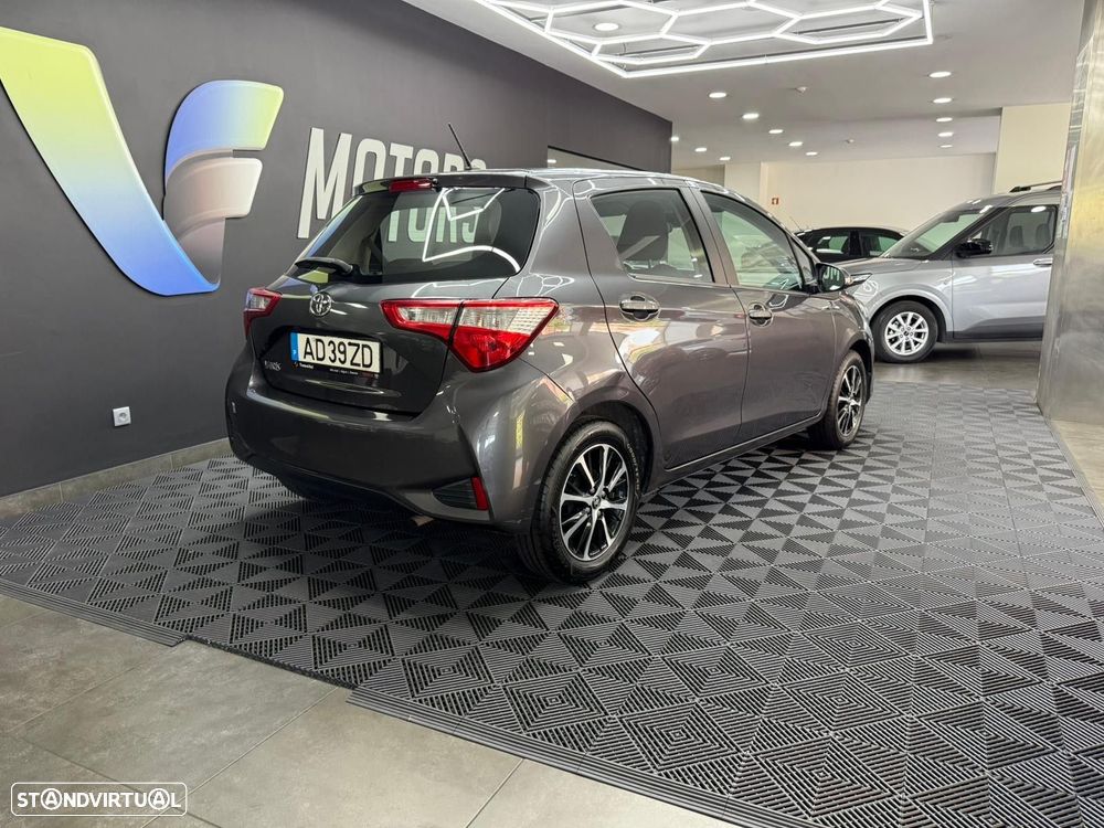 Toyota Yaris 1.0 VVT-i Exclusive - 11