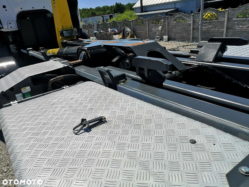 Mercedes-Benz Arocs 3251 Hakowiec 8x4 Palfinger Manual Euro 6 Niski Przebieg! - 14