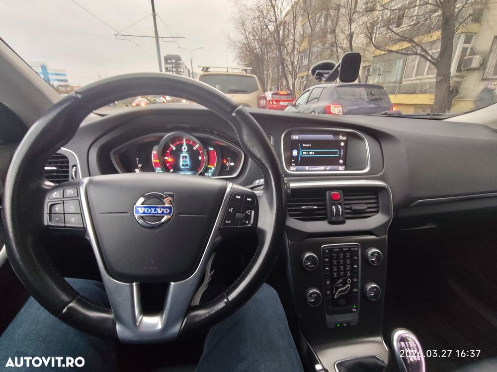 Volvo V40 D2 ECO Kinetic - 8