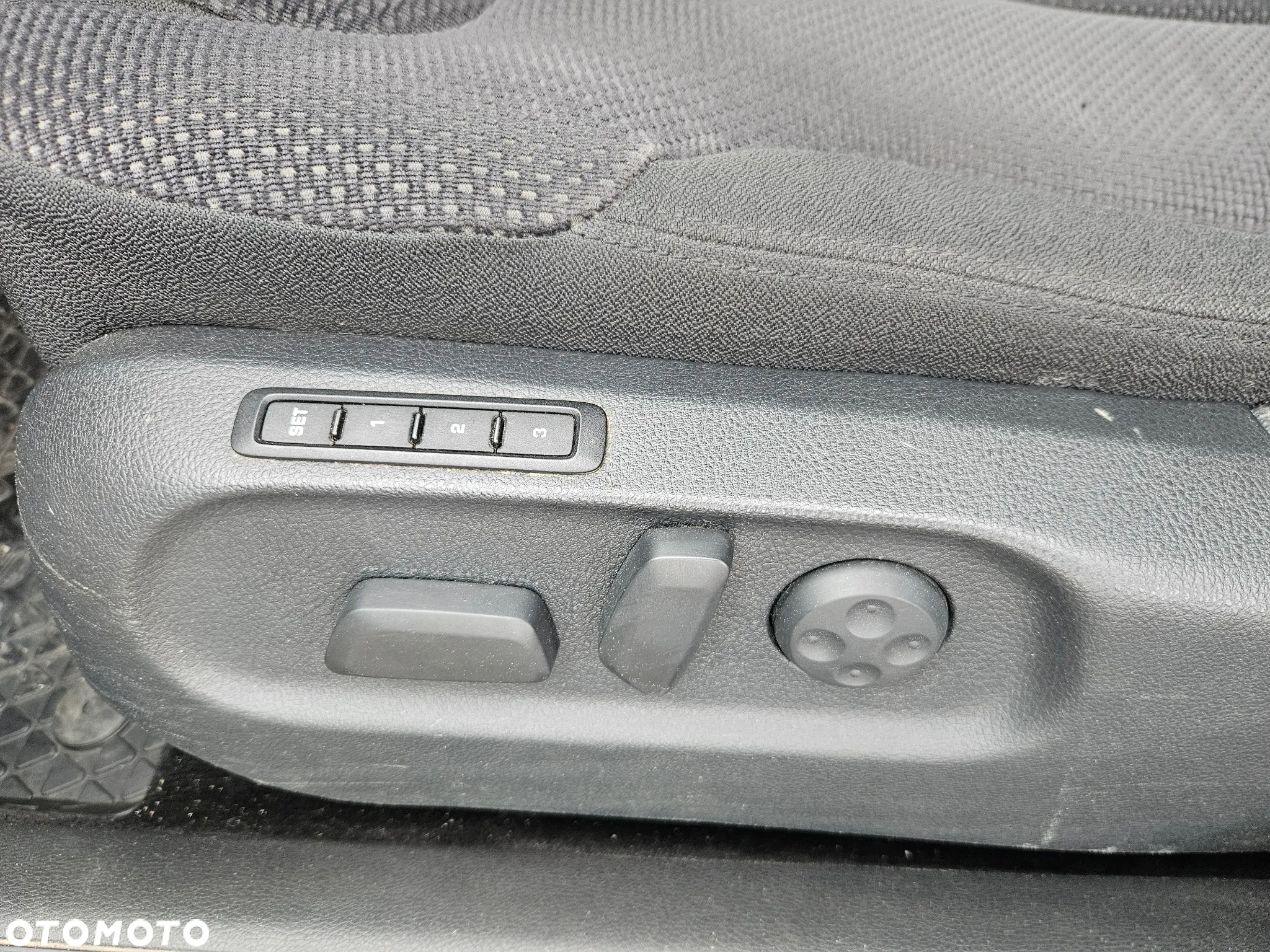 Volkswagen Passat Variant 2.0 TDI DPF DSG Comfortline - 23