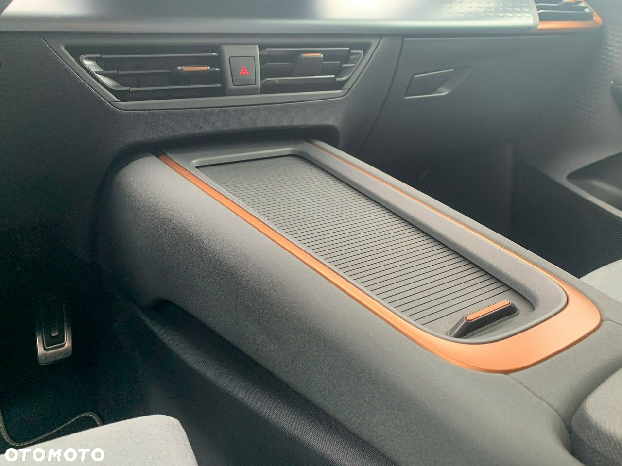 Cupra Born - 15
