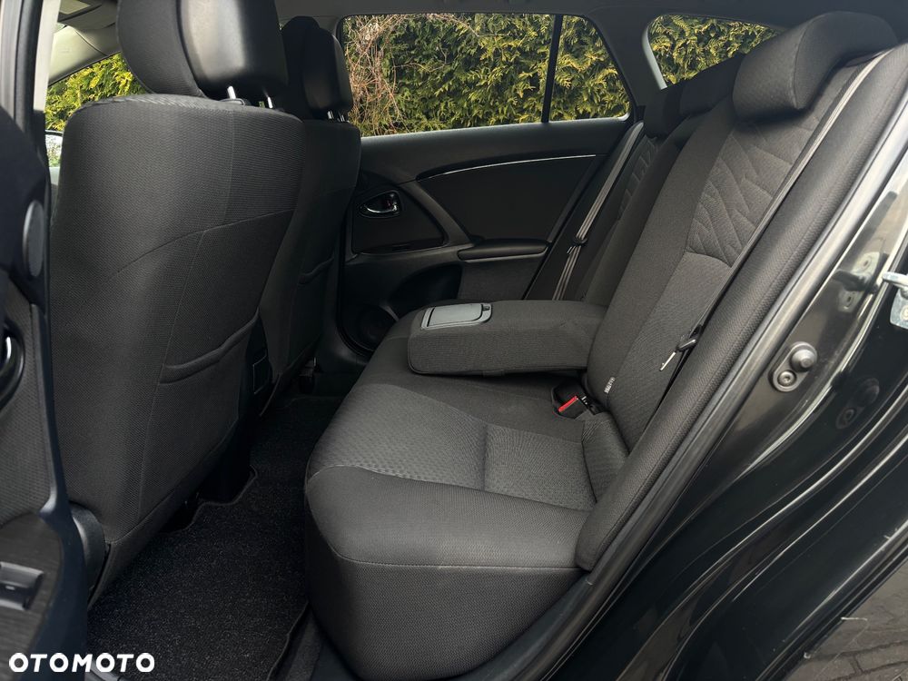 Toyota Avensis Touring Sports 1.8 Multidrive S Executive - 19