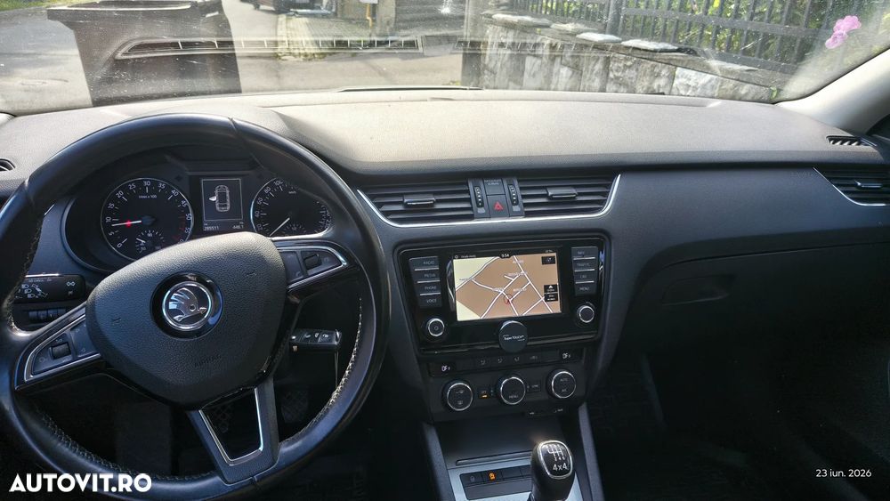 Skoda Octavia 1.6 TDI 4X4 Ambition - 3
