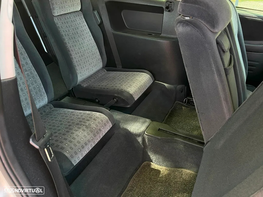 Opel Zafira 2.0 DTi Elegance - 6