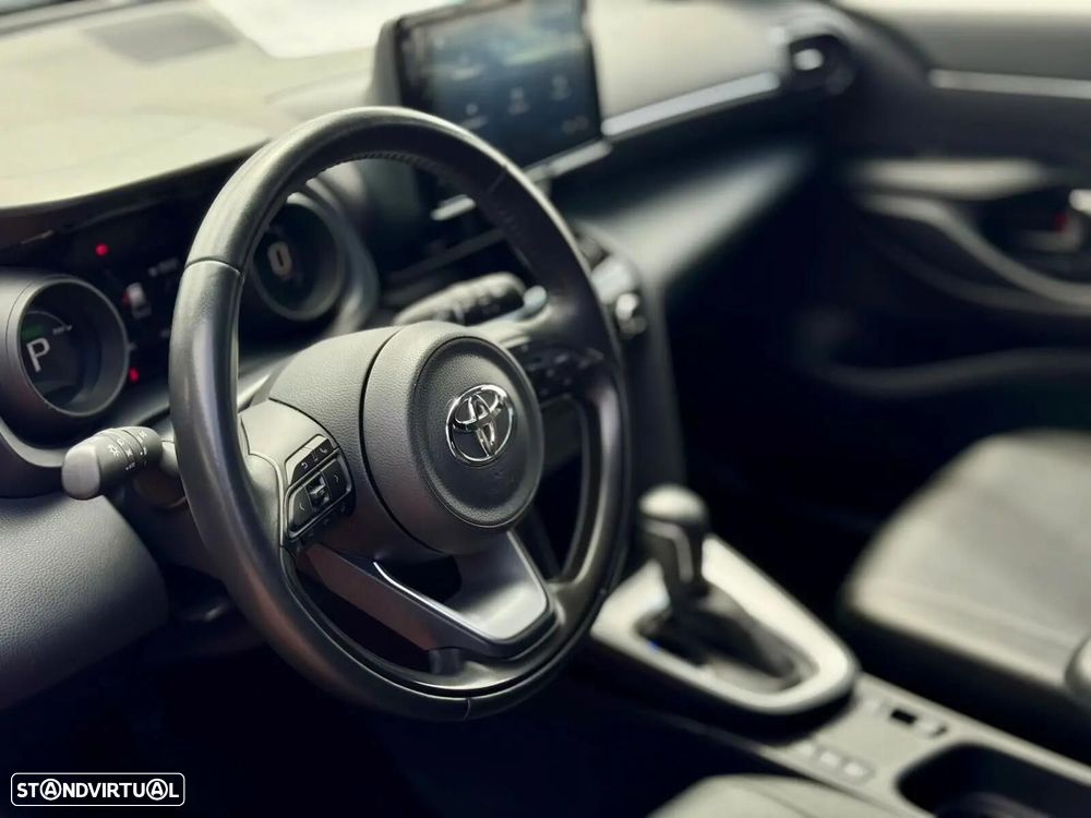 Toyota Yaris Cross 1.5 HDF Comfort - 22