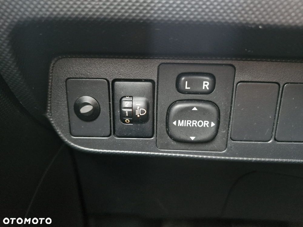 Toyota Auris 1.6 VVT-i Luna - 17
