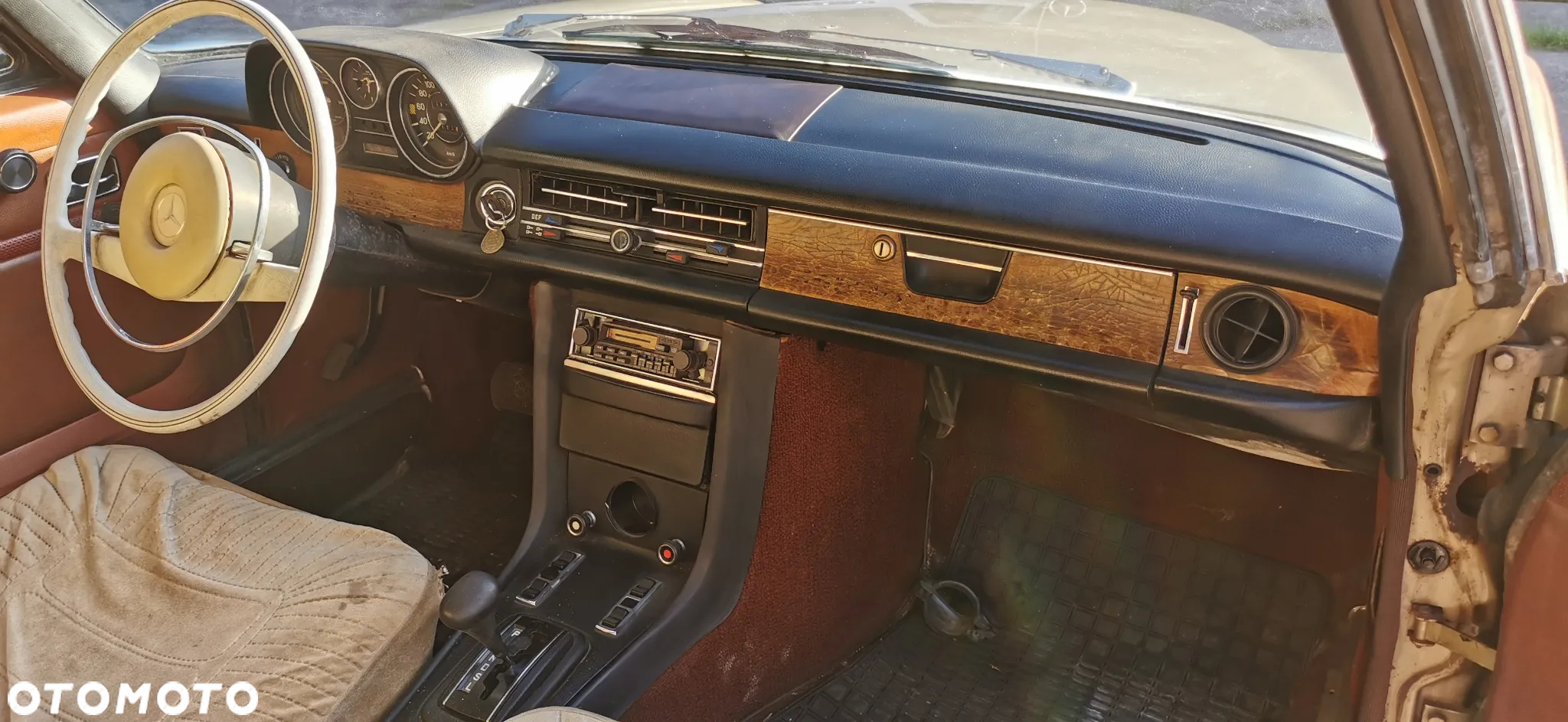 Mercedes-Benz 280 - 14