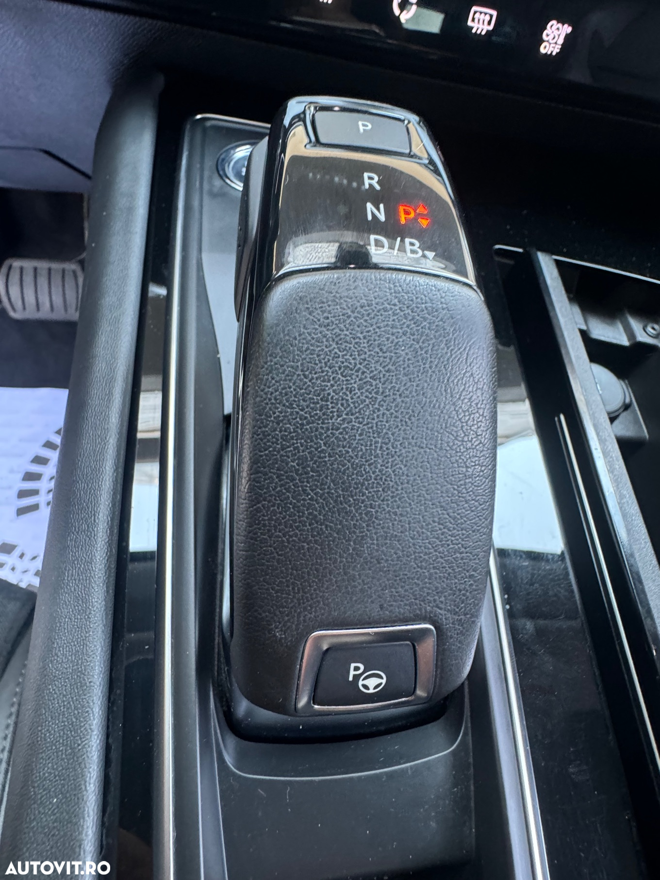 Peugeot 508 Plug-In Hybrid 360 e-EAT8 SPORT ENGINEERED - 11