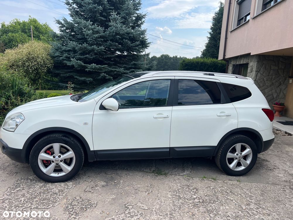 Nissan Qashqai 2.0 dCi 4x4 Tekna Premium - 2