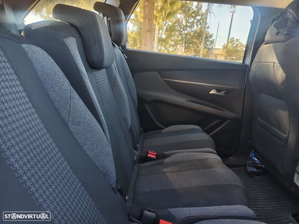 Peugeot 5008 - 6