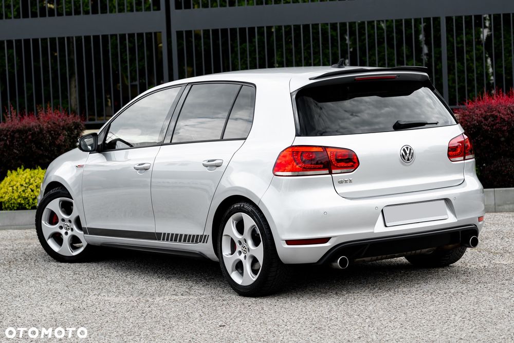 Volkswagen Golf 2.0 GTI - 10