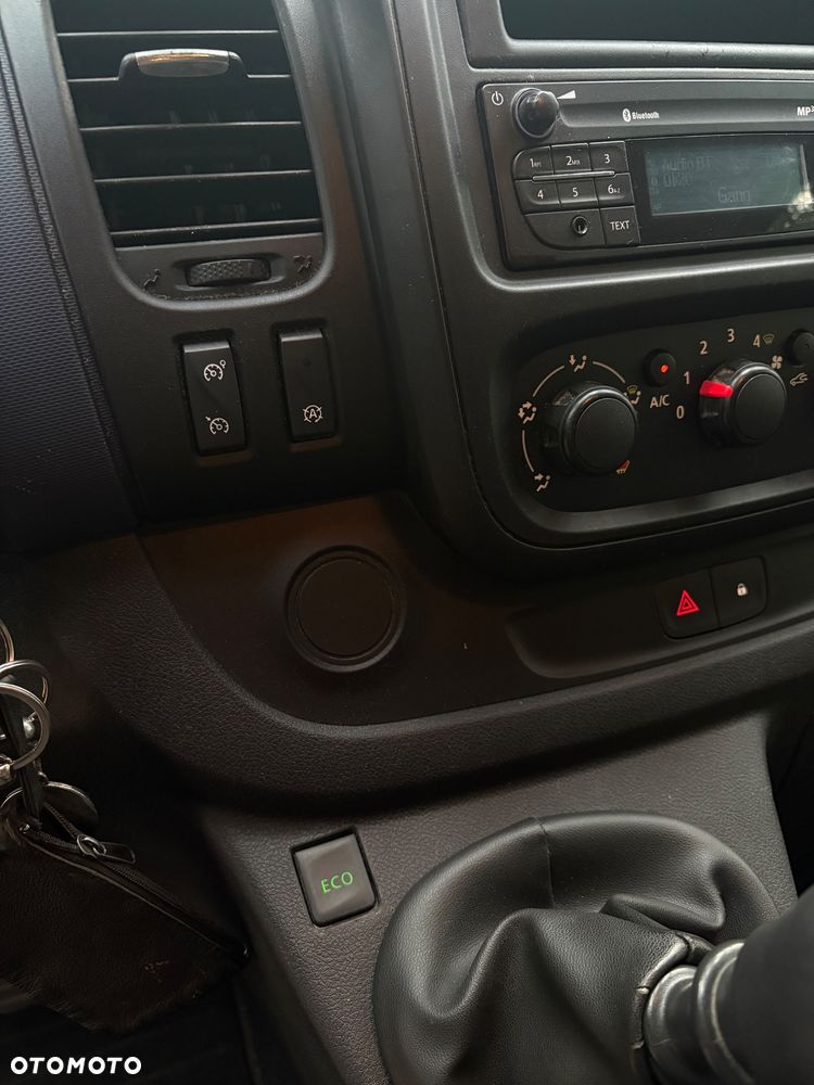 Opel Vivaro - 20