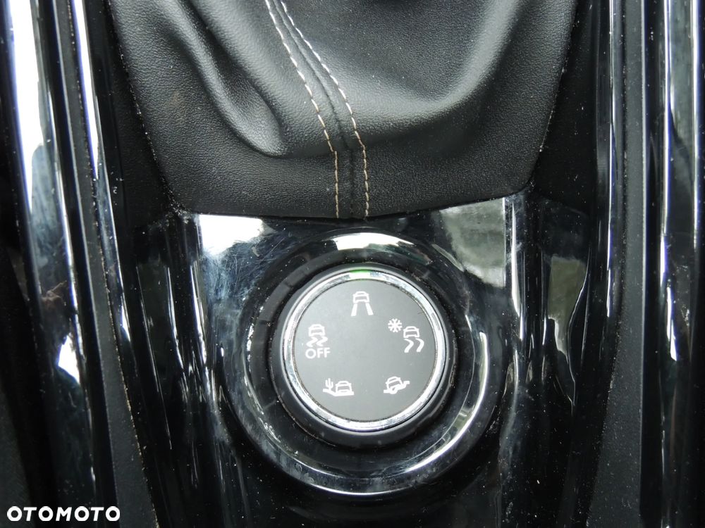 Peugeot 2008 1.2 PureTech Allure Pack S&S - 15