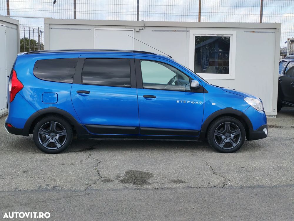 Dacia Lodgy dCi 110 Stepway Celebration - 29