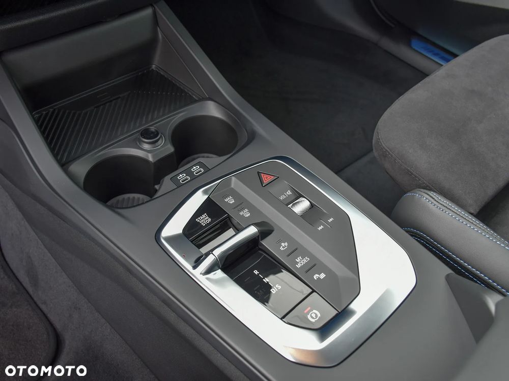 BMW Seria 2 220i - 21