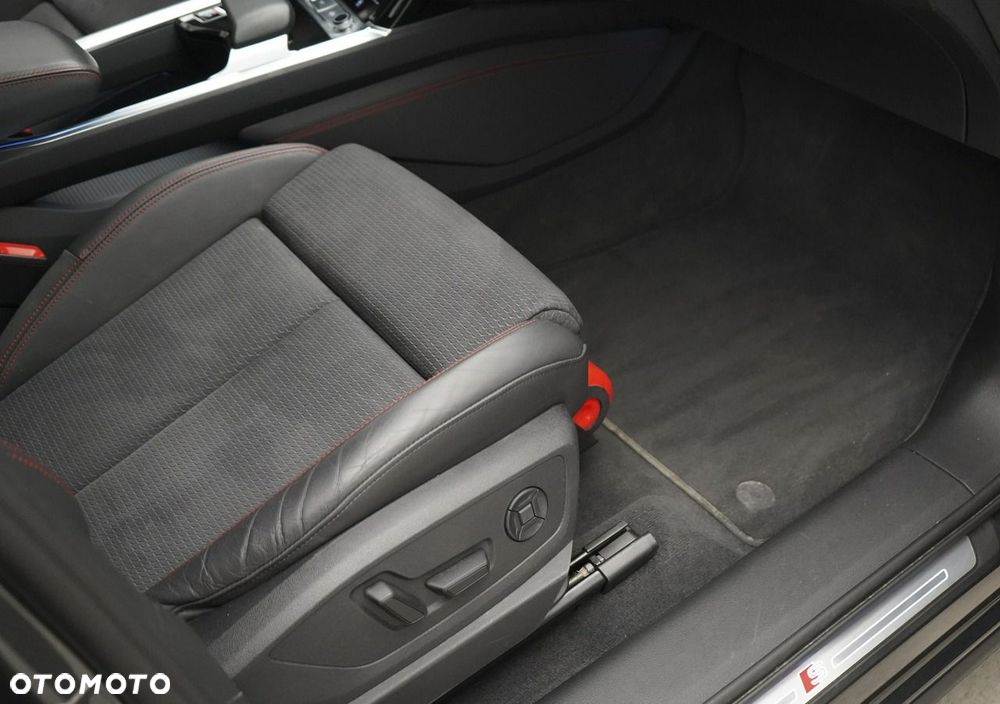Audi Q8 e-tron - 21