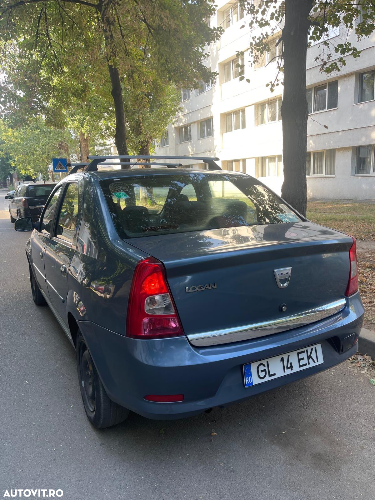 Dacia Logan 1.2 16V GPL Laureate - 2