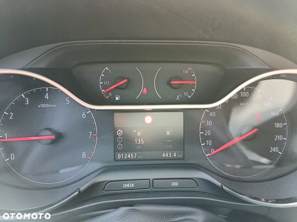 Opel Crossland X - 18