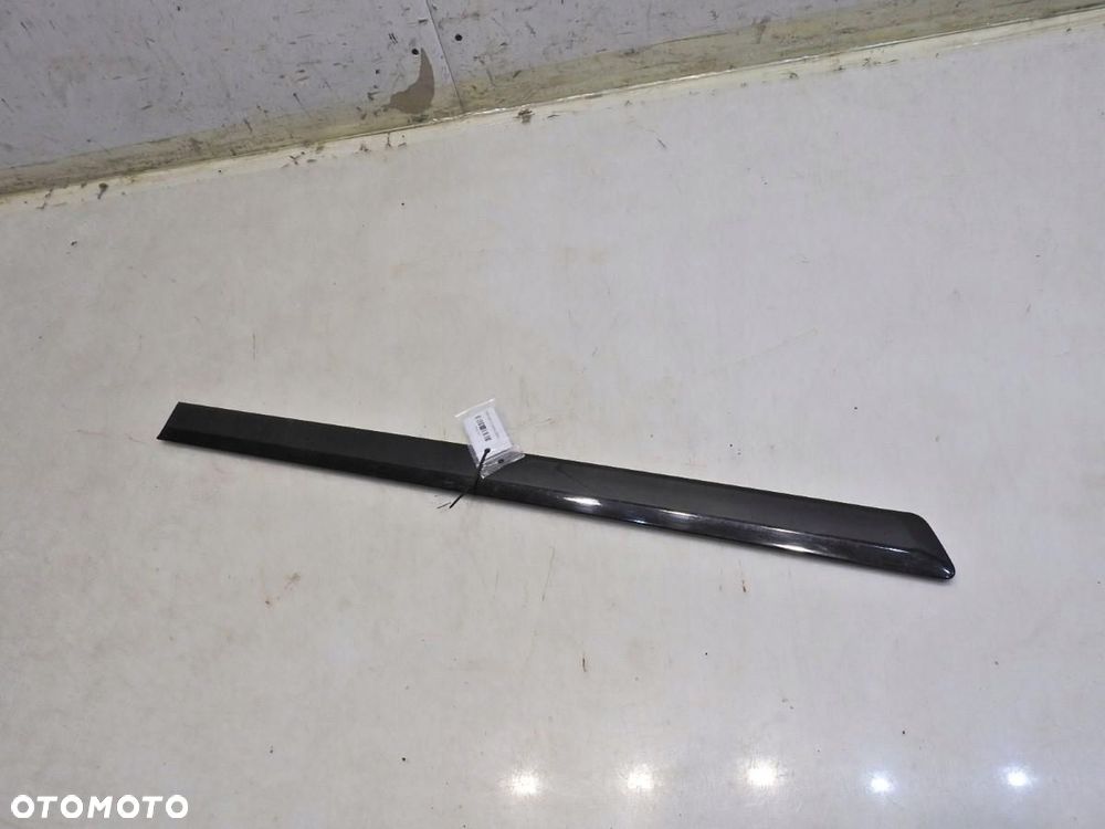 LISTWA DRZWI PRAWY TYŁ LY9B AUDI A3 8P SPORTBACK - 8