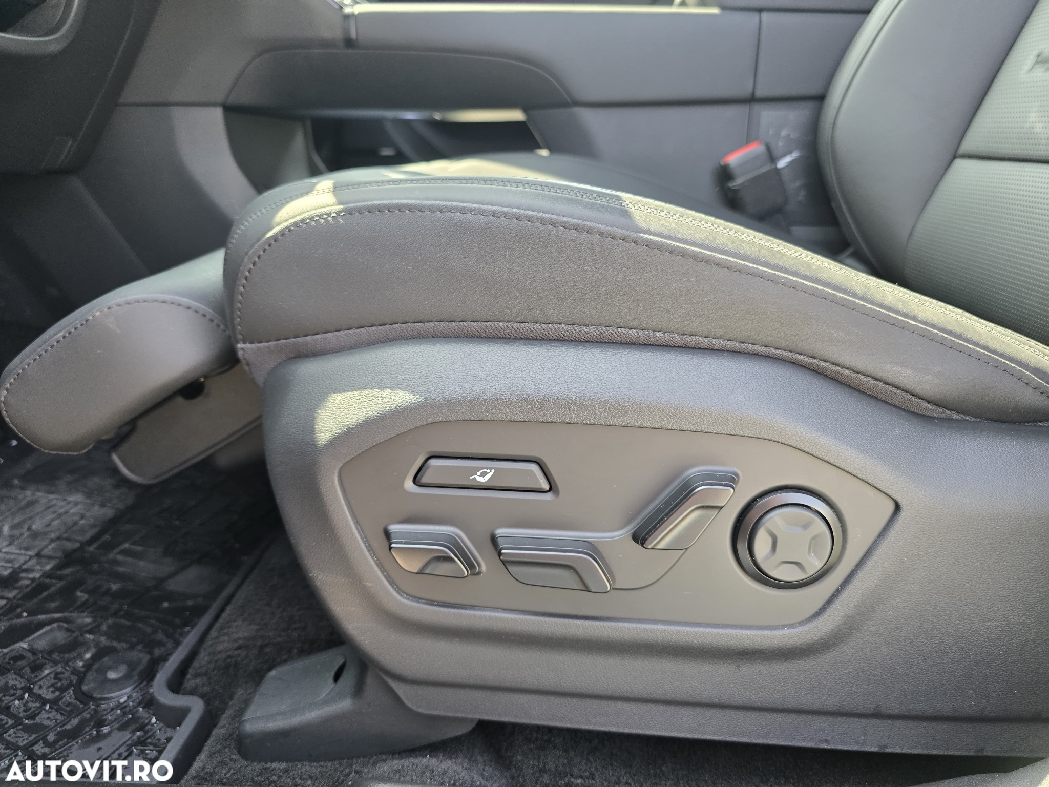Hyundai Santa Fe Plug-in Hybrid 1.6 l 265 CP 4WD 6AT Luxury - 15