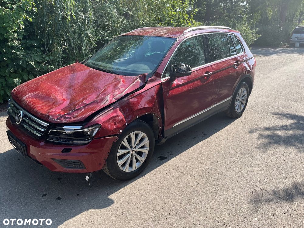 Volkswagen Tiguan - 1