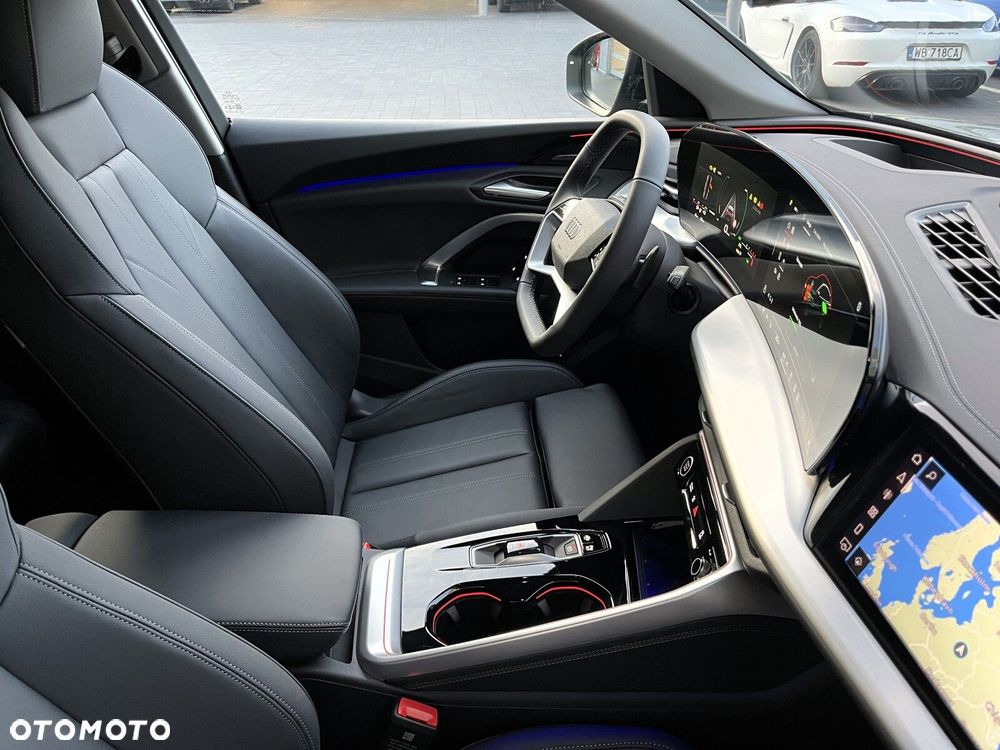 Audi Q5 Sportback - 24