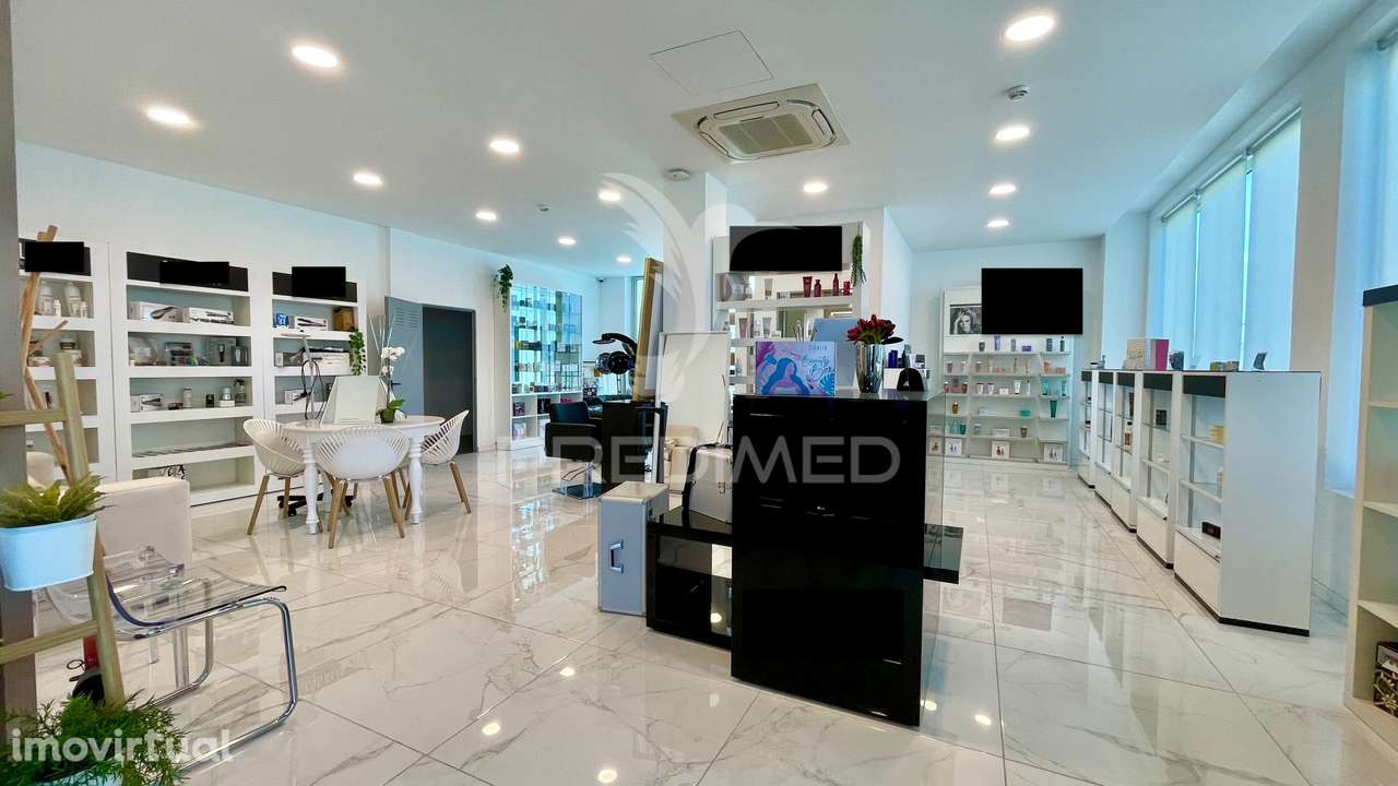 Armazém seminovo no Seixal - Grande imagem: 4/39